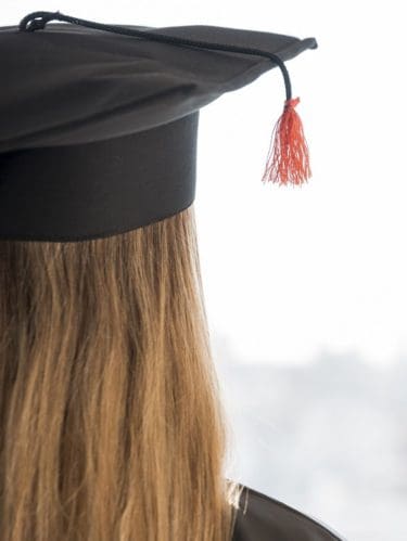 Como conseguir dinero prestado – Un reto para los recién graduados